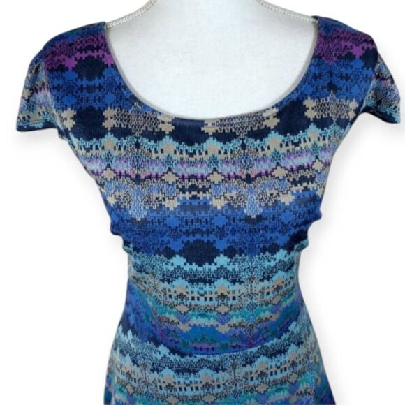 CITY TRIANGLES BLUE & PURPLE PRINTED CRISSCROSS BACK FIT & FLAIR DRESS SZ.13 JUN - Picture 2 of 7